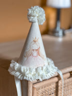 Rankų darbo kepurėlė “Princesė”