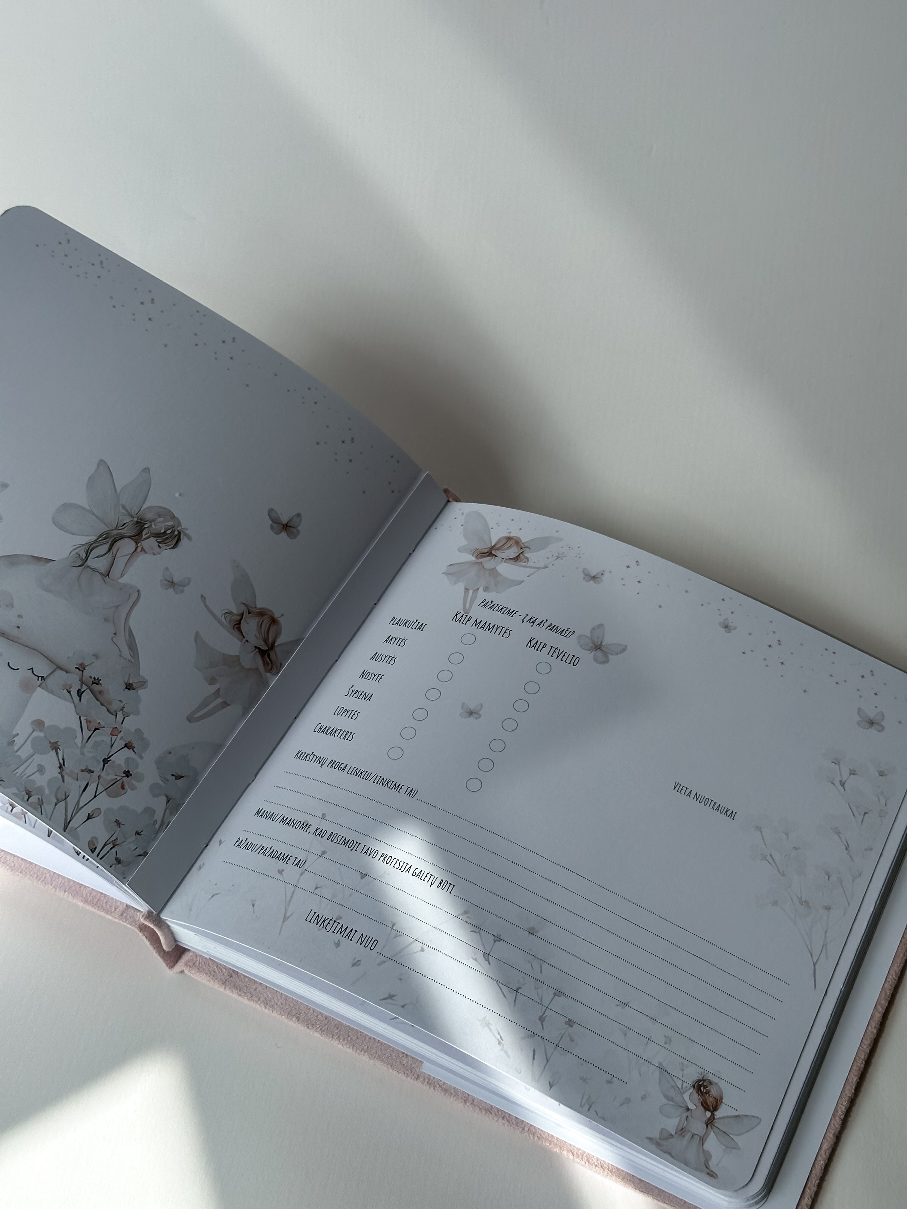 Krikštynų linkėjimų knyga “Širdelė”